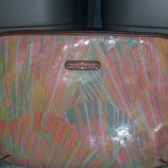 Sequin covered tablet carrying pouch - Picture 5 of 7